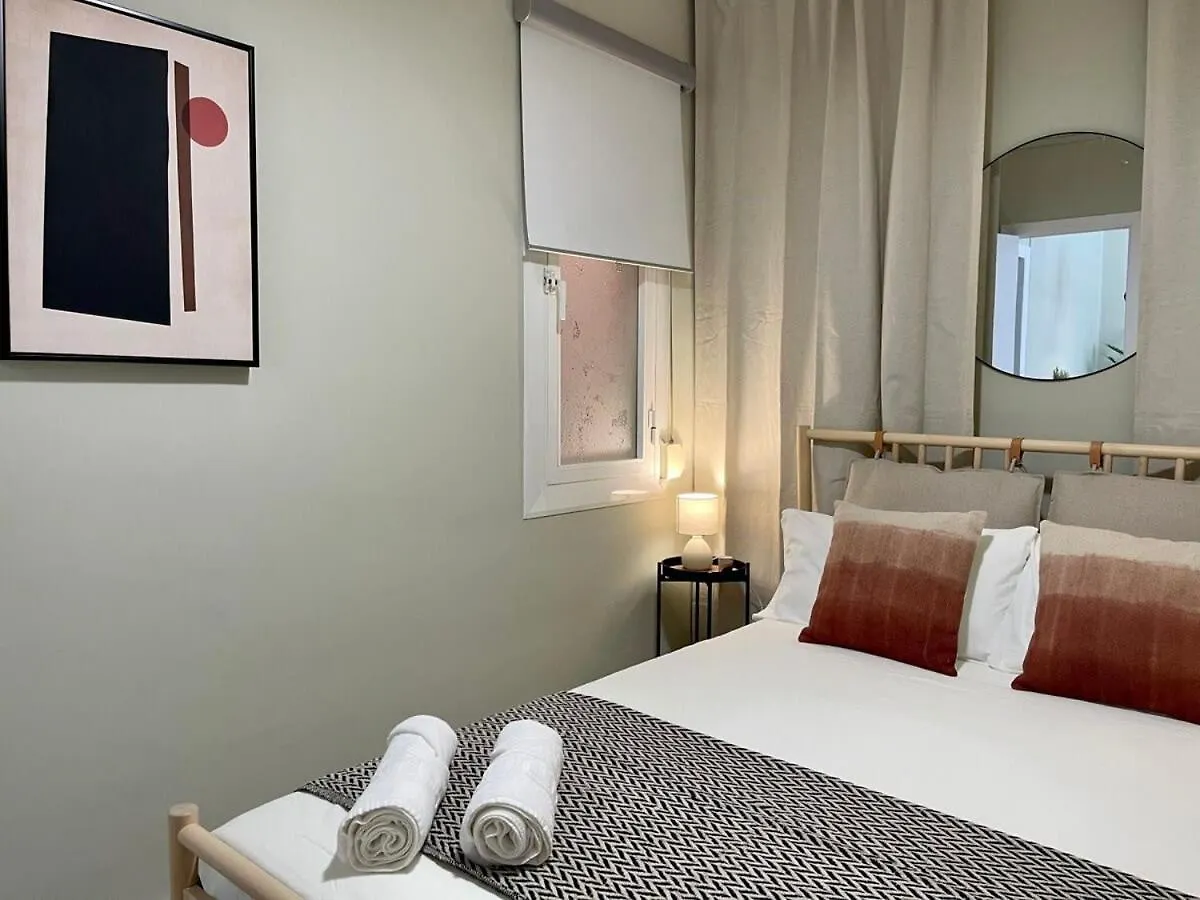 Poble Sec - Modern & Comfy 3 Bedrooms Barcelona Spain