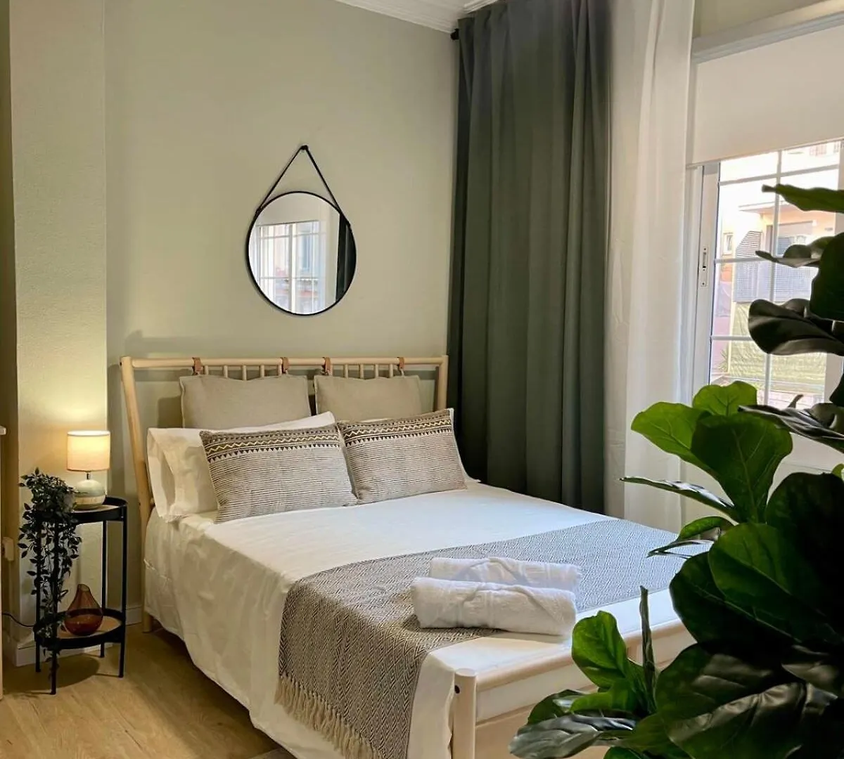 Poble Sec - Modern & Comfy 3 Bedrooms Barcelona Spain